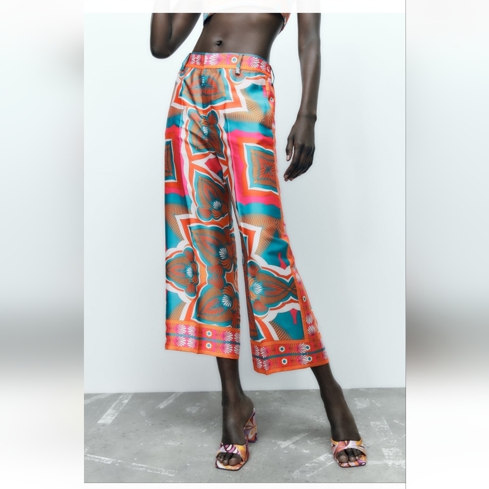 Zara floral print culottes pants - Picture 3 of 4